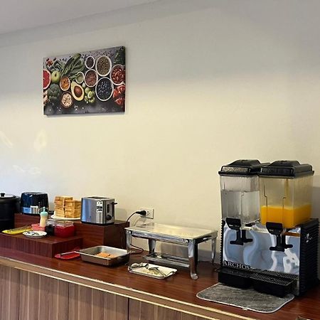The Charlotte Smart Hotel Lop Buri Εξωτερικό φωτογραφία