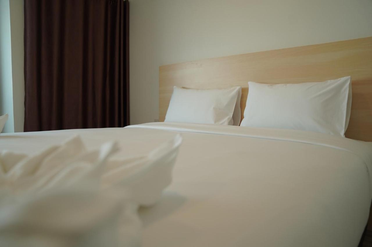 The Charlotte Smart Hotel Lop Buri Εξωτερικό φωτογραφία