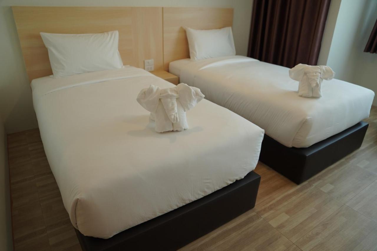 The Charlotte Smart Hotel Lop Buri Εξωτερικό φωτογραφία