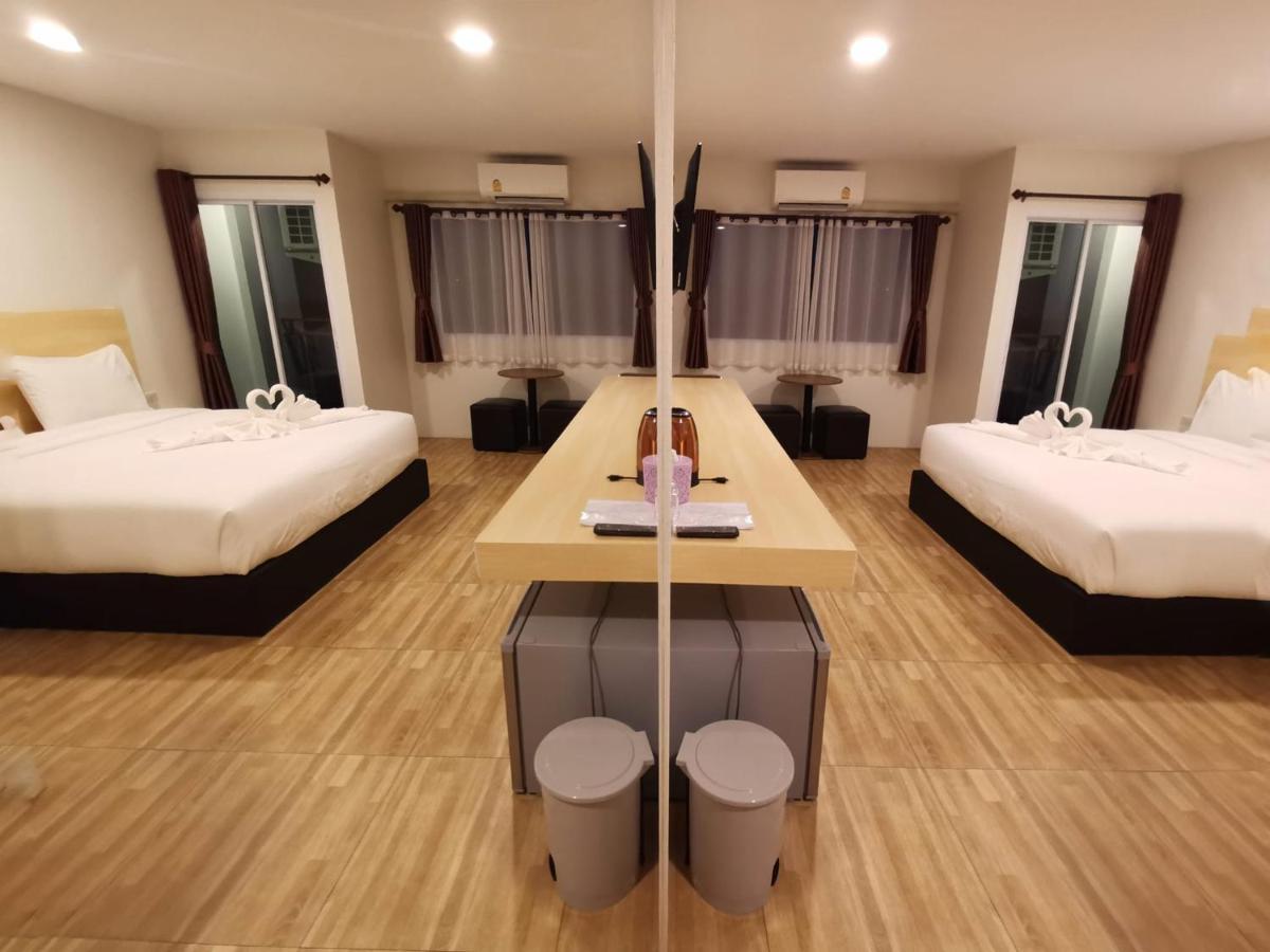 The Charlotte Smart Hotel Lop Buri Εξωτερικό φωτογραφία